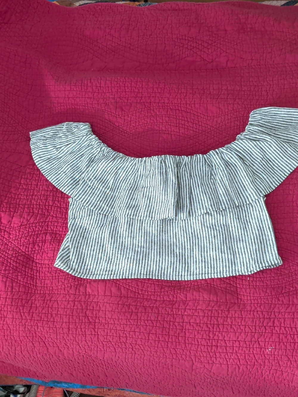 a new day Black and White Striped Smocked Top Sz XL
